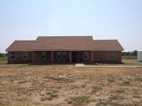 Building Photo - 1009 FM1750