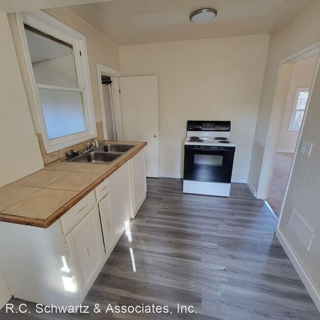 Foto del edificio - 2 br, 1 bath House - 3614 E 6th