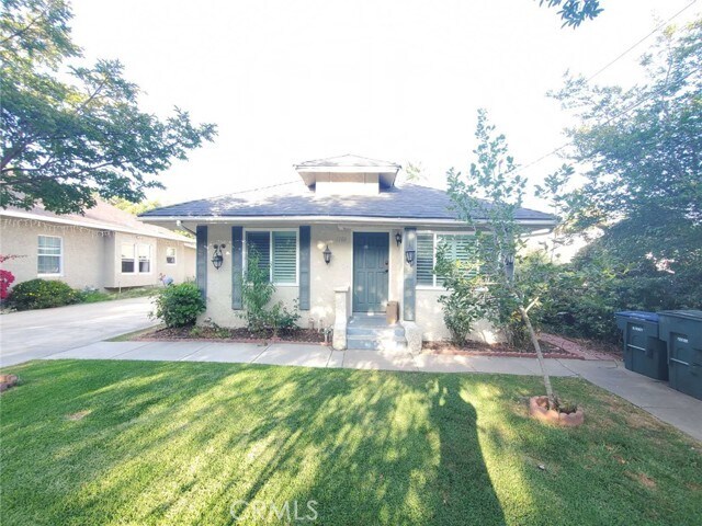 Primary Photo - 1700 Summit Ave