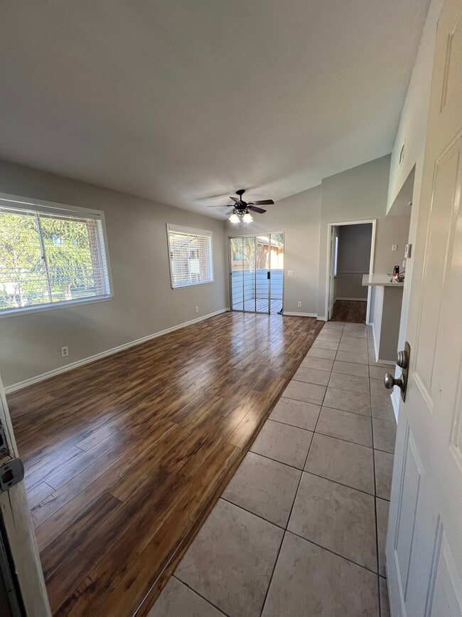 Foto del edificio - 4565 Alamo St