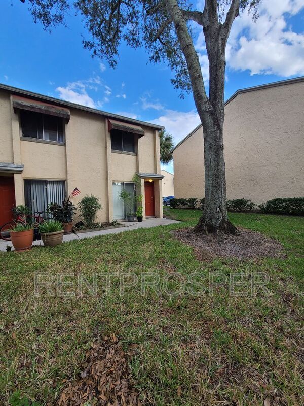 Building Photo - 4211 S Semoran Blvd