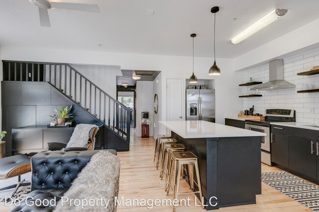 Building Photo - 3 br, 2 bath House - 1463 W Grand Ave Apt 101