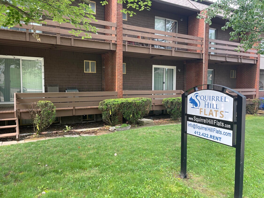 6350 Delantero - 6350 Forward Ave