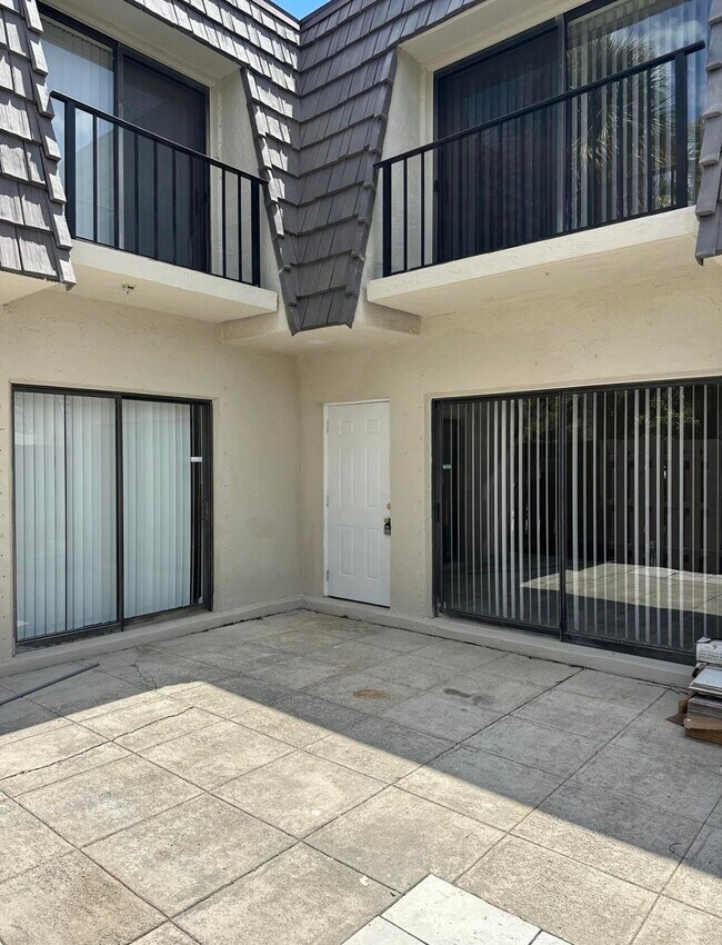 Foto del edificio - 1827 N Congress Ave