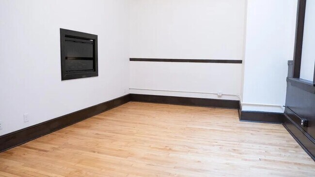Foto del edificio - 415 3rd St SE