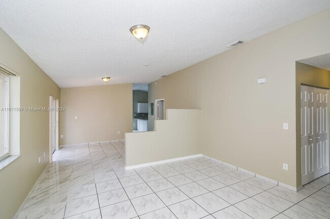 Foto del edificio - 14936 SW 39th St