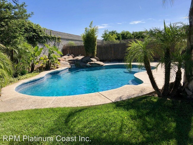 Building Photo - 3 br, 2 bath House - 1463 Locust Ave.