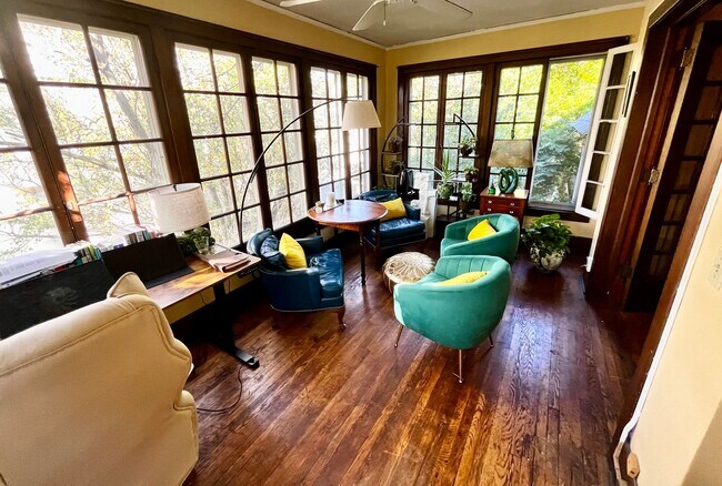 Photo - Varsity Management Apartment