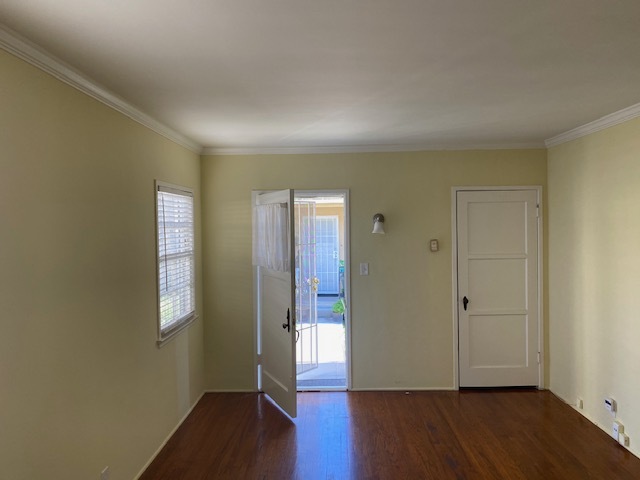 Building Photo - 801 S Marengo Ave