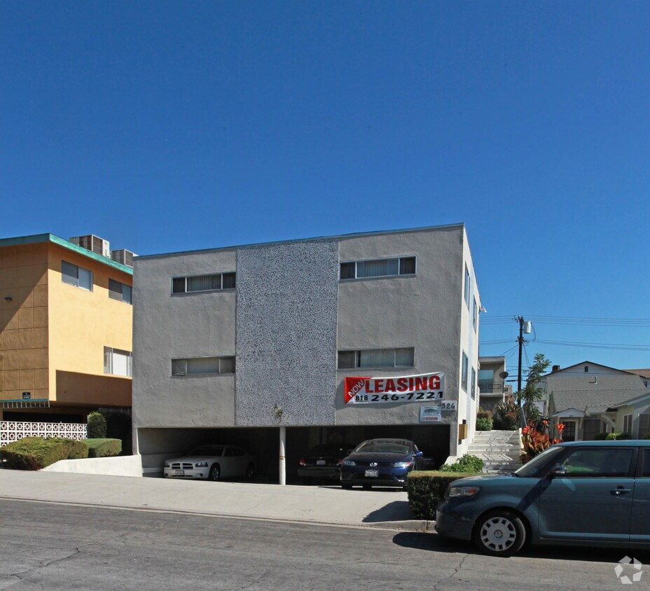 Building Photo - 524 E Palm Ave