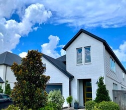 Building Photo - 15619 Dark Sky Trail