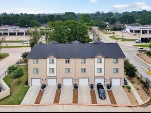 Building Photo - 12603 Telge Rd