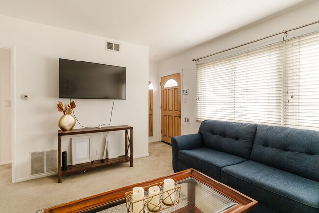 Foto del edificio - 1831 259th St