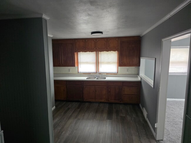 Foto del edificio - 1611 S Oakwood Ave