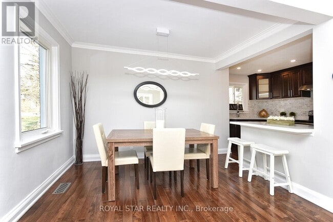 Photo du bâtiment - 25 Twin Pauls Crescent