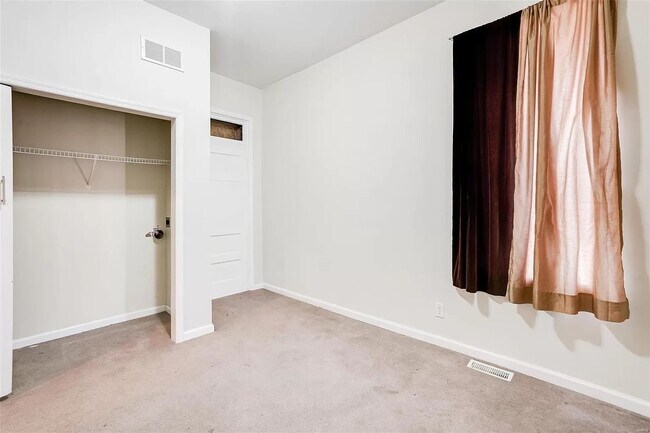 Foto del edificio - 7229 Minnesota Ave