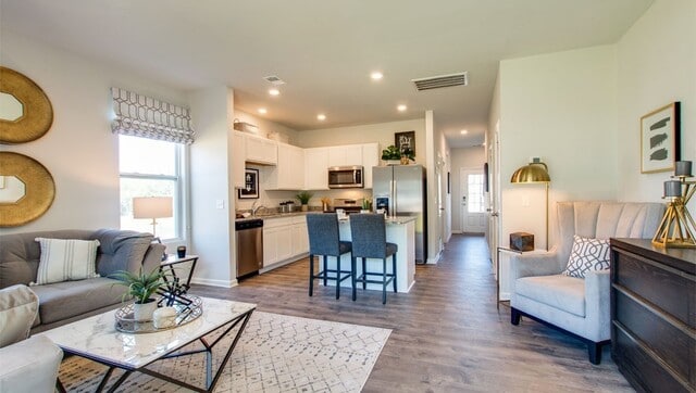 Building Photo - 503 Clifford Heights