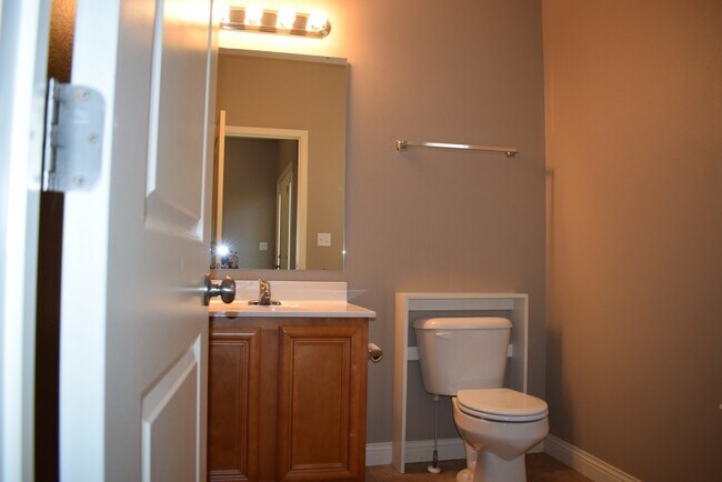 Foto del edificio - 3 Bedroom Home in Pioneer Ridge, Minutes from Fort Leonard Wood