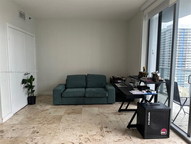 Foto del edificio - 1060 Brickell Ave