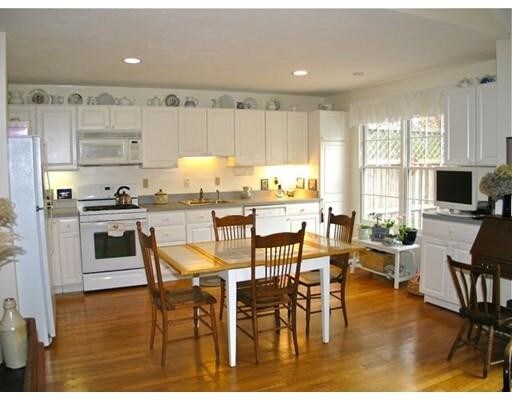 Primary Photo - 256 Sandpiper Ln