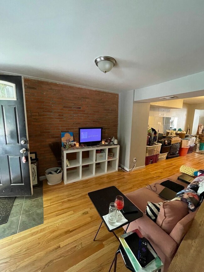 Foto del edificio - Charming 2 Bedroom/2 Bathroom Townhome in Pigtown, MD!
