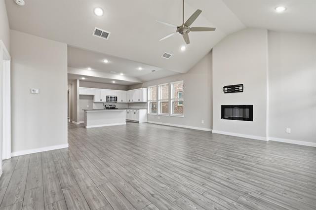 Building Photo - 2320 Spring Side Dr