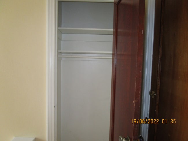 Building Photo - 608 Central Ave