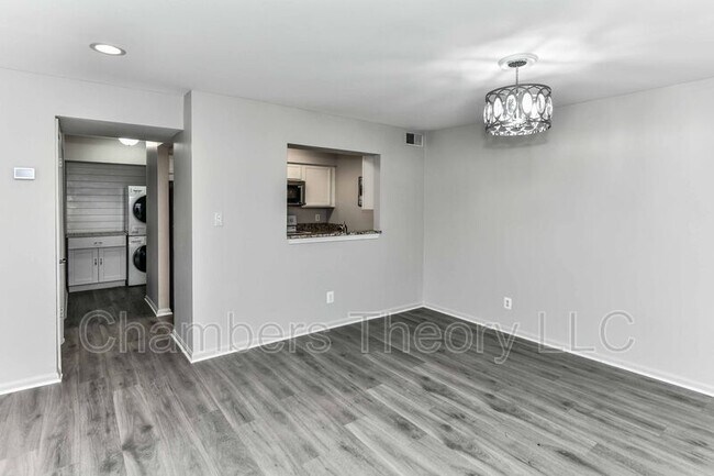 Foto del edificio - 5844 Orchard Hill Ct