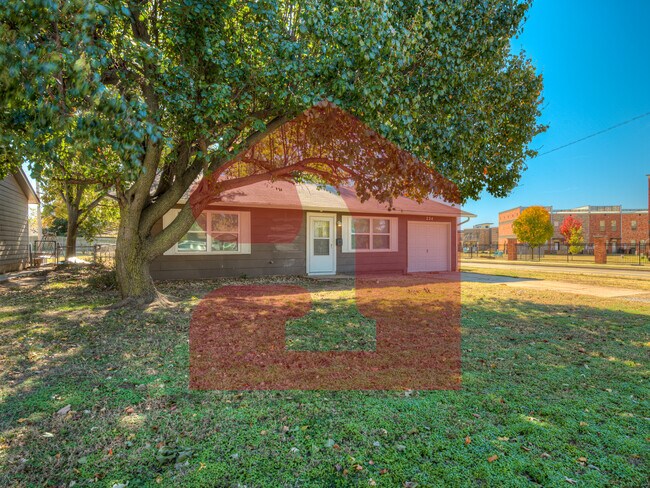 Foto del edificio - 224 W 5th St