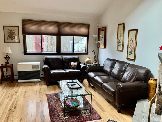 Foto del edificio - 260 Cliffside Dr