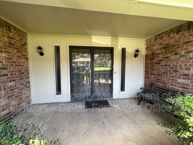 Foto del edificio - 4707 Burning Springs Dr