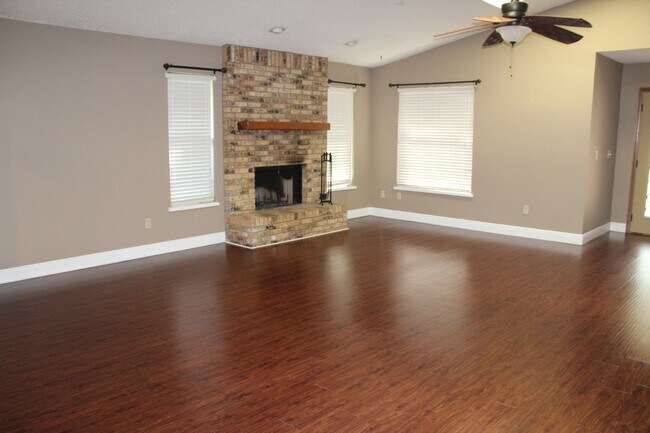 Foto del edificio - 3 bed 2 bath Home in Port Orange