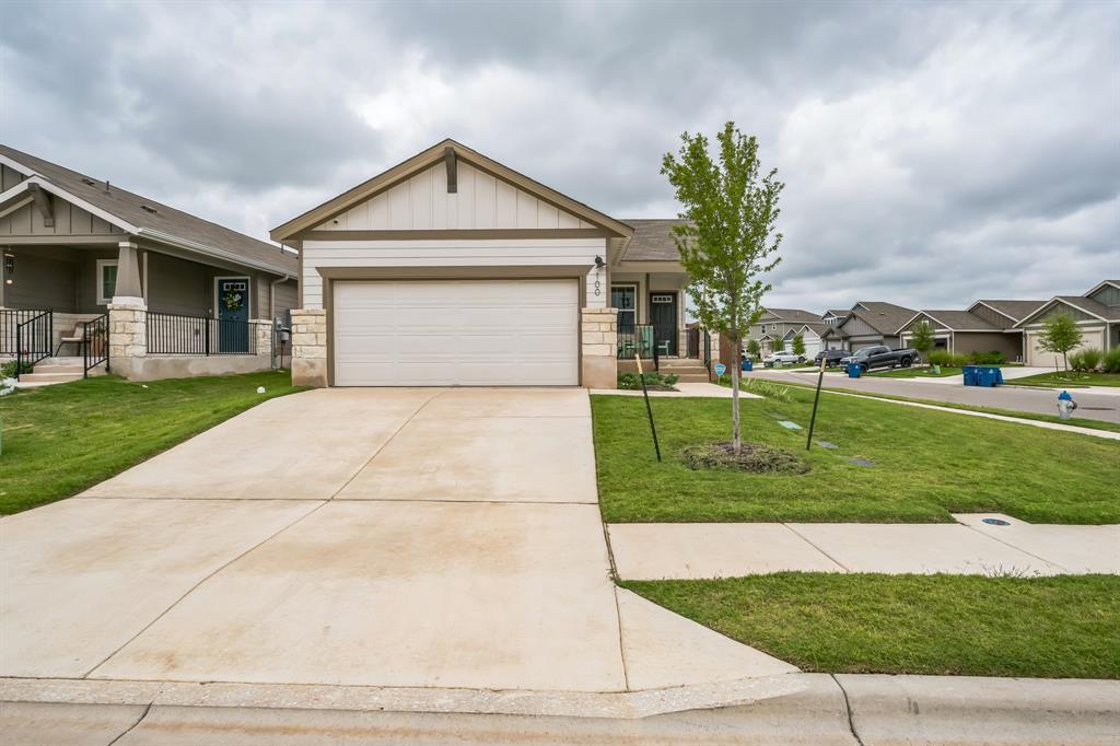 Foto principal - 100 Edge Holw Dr
