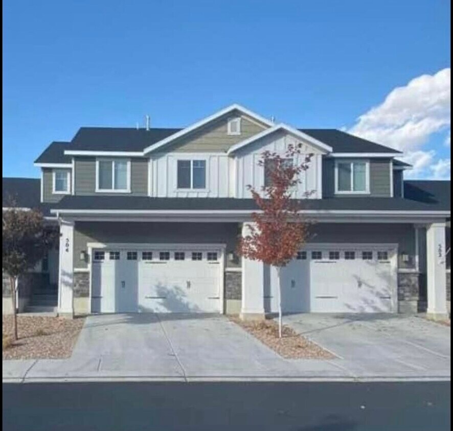 504 W Sunpark Ln, Draper, UT 84020 Townhome Rentals in Draper UT
