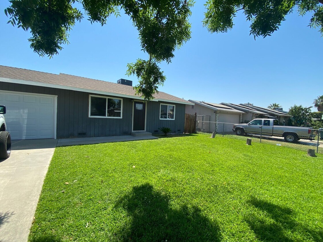 Foto principal - Cozy Home for rent in Tulare