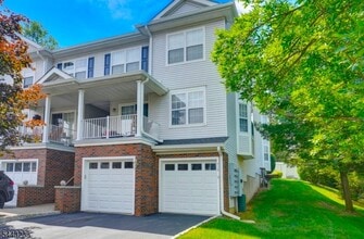 Building Photo - 418 Dalton Ct
