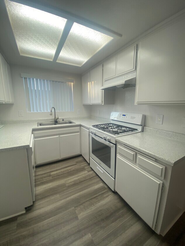 Building Photo - Cerise Apartments