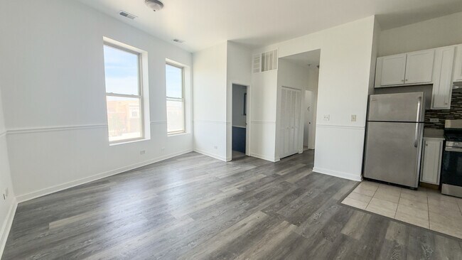 Foto del edificio - 317 S Homan Ave