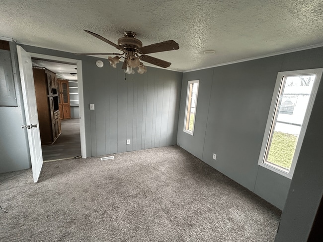 Foto del edificio - 7601 N Hwy Vv