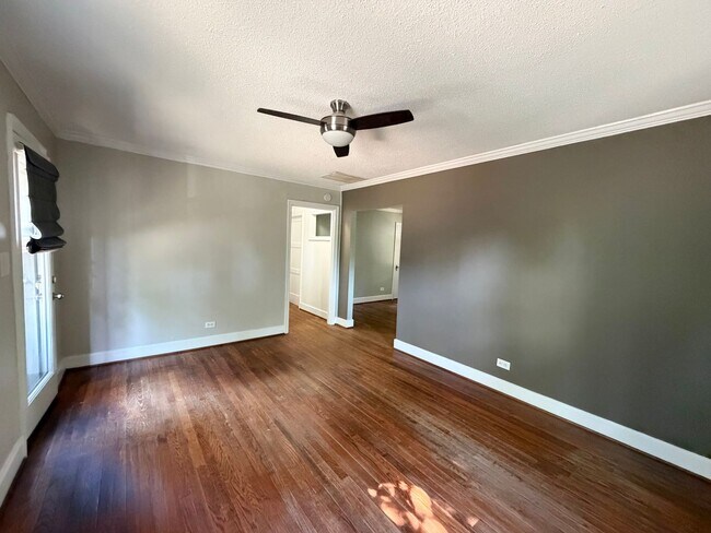 Foto del edificio - 1627 Mason Ln