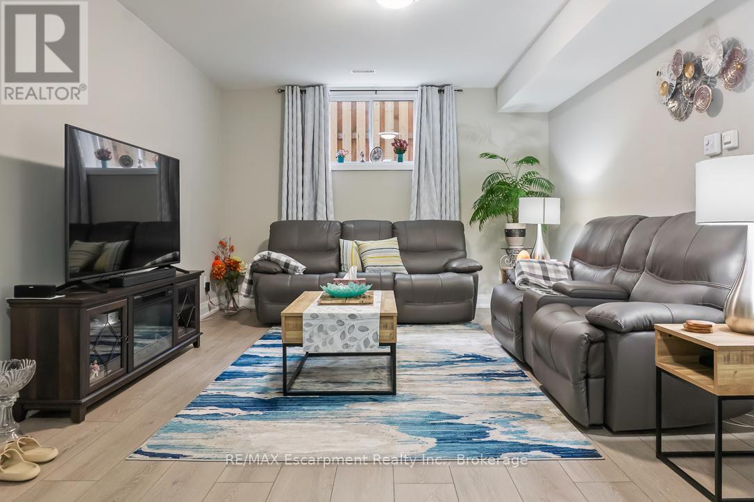 Photo principale - 175-175 Cloverdale Ave