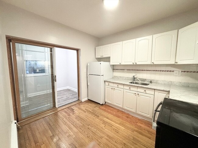 Foto del edificio - 98 Main St