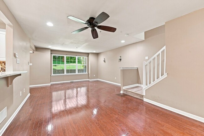 Foto del edificio - 278 Flagstone Rd