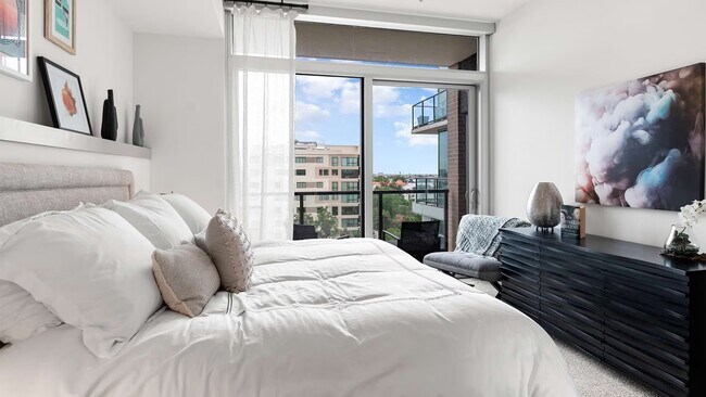 Foto del edificio - Enjoy 1 Month Free + Credit Back on Fees!