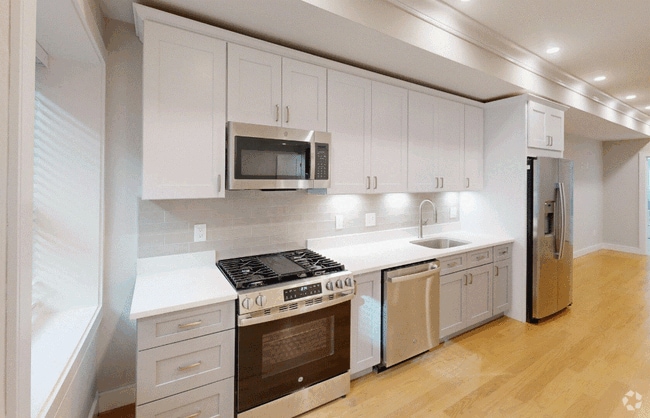 Building Photo - 230 Tremont St