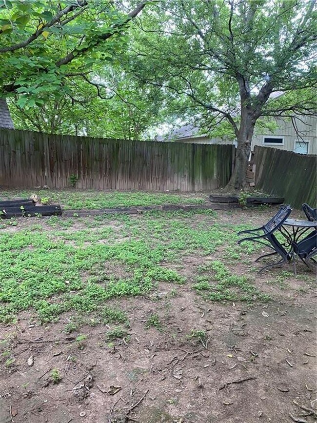 Building Photo - 9011 Sanger Dr