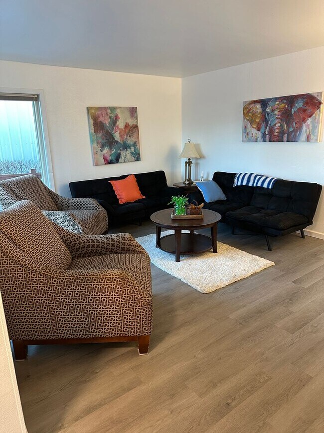 Foto del edificio - 521 N St