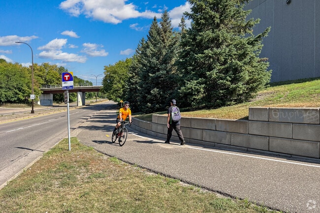 The Minneapolis Diagonal Trail is a popular way for Minneapolis residents to get around.