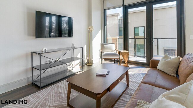 Foto del edificio - 1414 Wood Hollow Dr