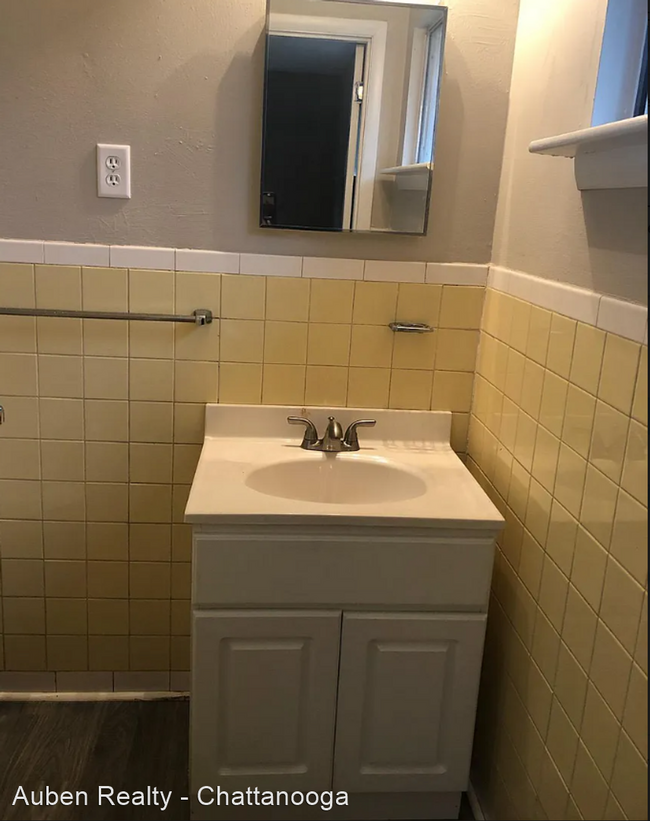 Foto del edificio - 3 br, 1.5 bath House - 1610 Carousel Road